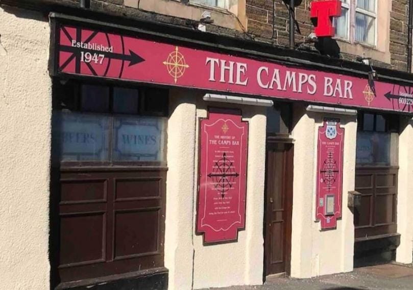 Harbour bridge, Camps bar Hotel in Wick