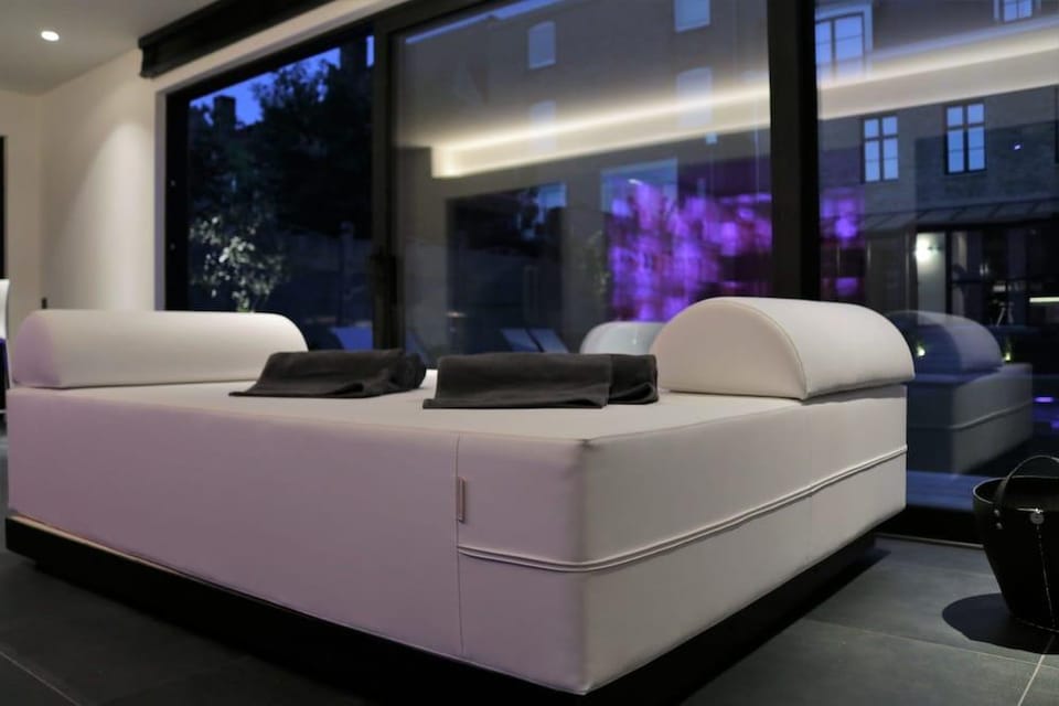 B&B For 2-Wellness For 2 Hotel in Bruges
