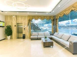 Qiyun Shanju Hostel Hotel in Zhejiang