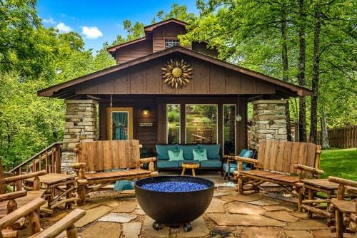 The Woods Cabins Inn in Eureka Springs