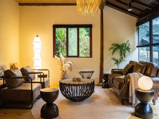 Sun Valley Shiwujian Murren Glamping Hotel in Hangzhou