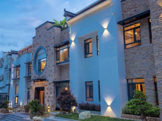 Banmutang Hostel South Gate of Huangshan Scenic Area Hotel in Zhejiang