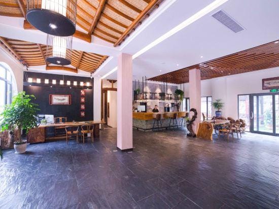 Banmutang Hostel South Gate of Huangshan Scenic Area Hotel in Zhejiang