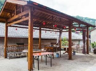 Runshui Farmhouse Hotel in Hangzhou
