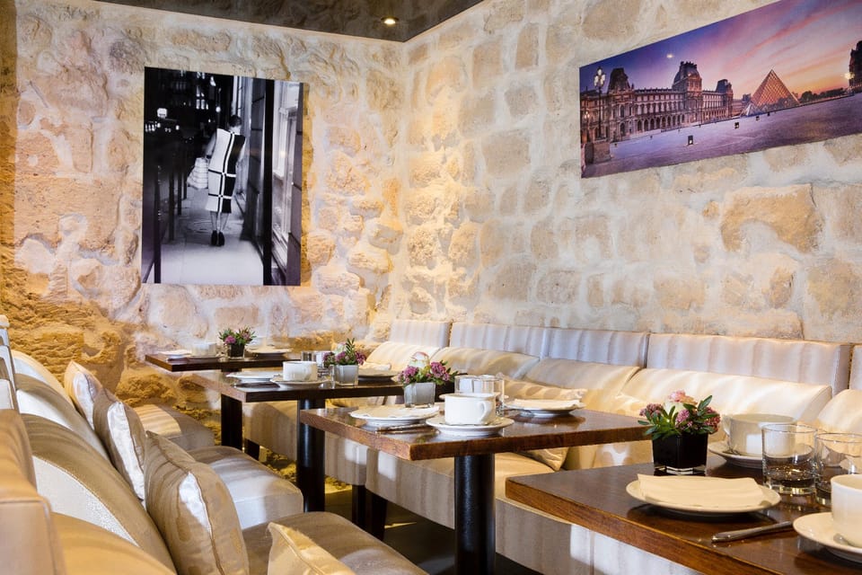 Hotel du Lion d'Or Louvre Hotel in Paris