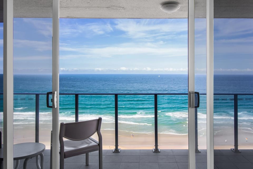 Boulevard Towers Holiday Apartments Apartment hotel in Broadbeach Boulevard