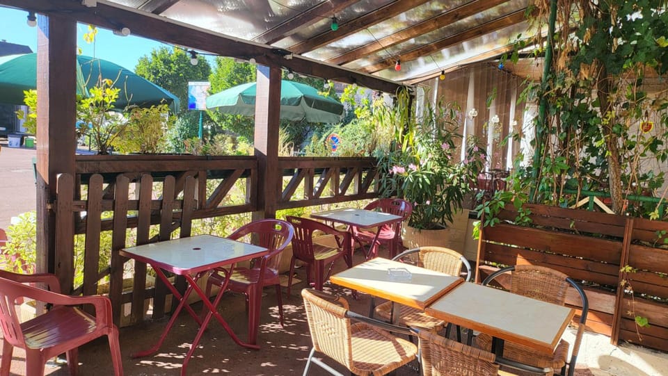 Auberge de La Vielle Halle Hotel in Île-de-France