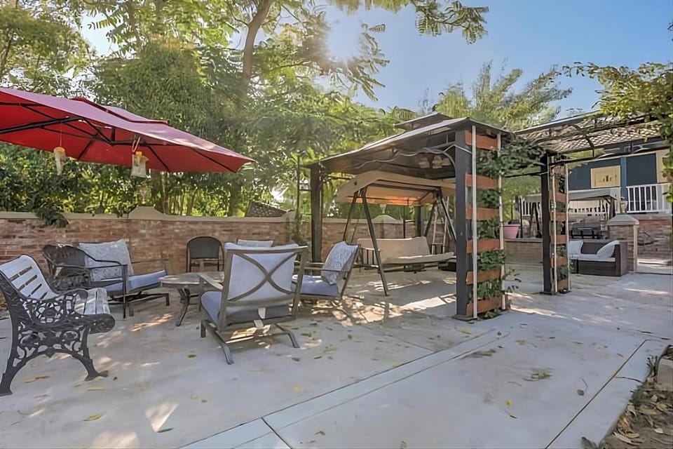 Americas Best Value Inn & Suites Royal Carriage Inn in Jamestown