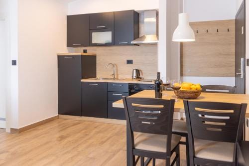 Apartments & rooms Stella Adriatica Hotel in Murter