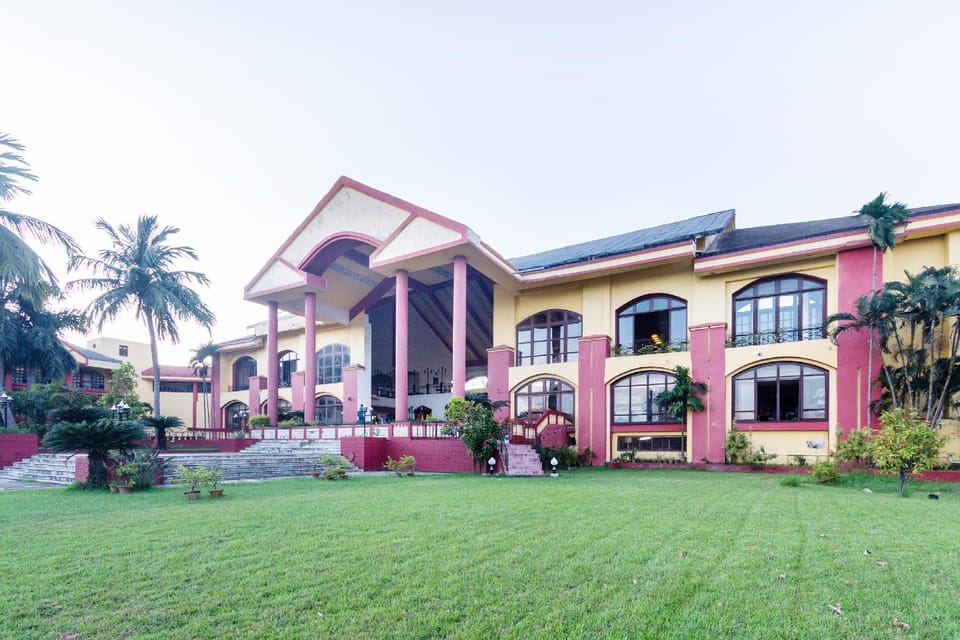 The Golden Retreat Resort in West Bengal