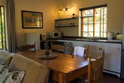 Zebra Cottage and Lodge Hotel in Stellenbosch