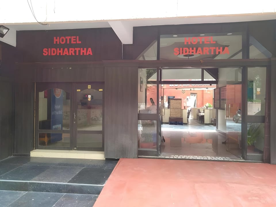 HOTEL SIDHARTHA (600 meters from Taj Mahal) Hotel in Agra