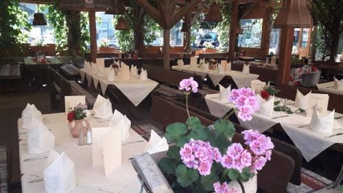 Gasthof Erzherzog Rainer - Zimmer und Ferienwohnung Inn in Salzburgerland