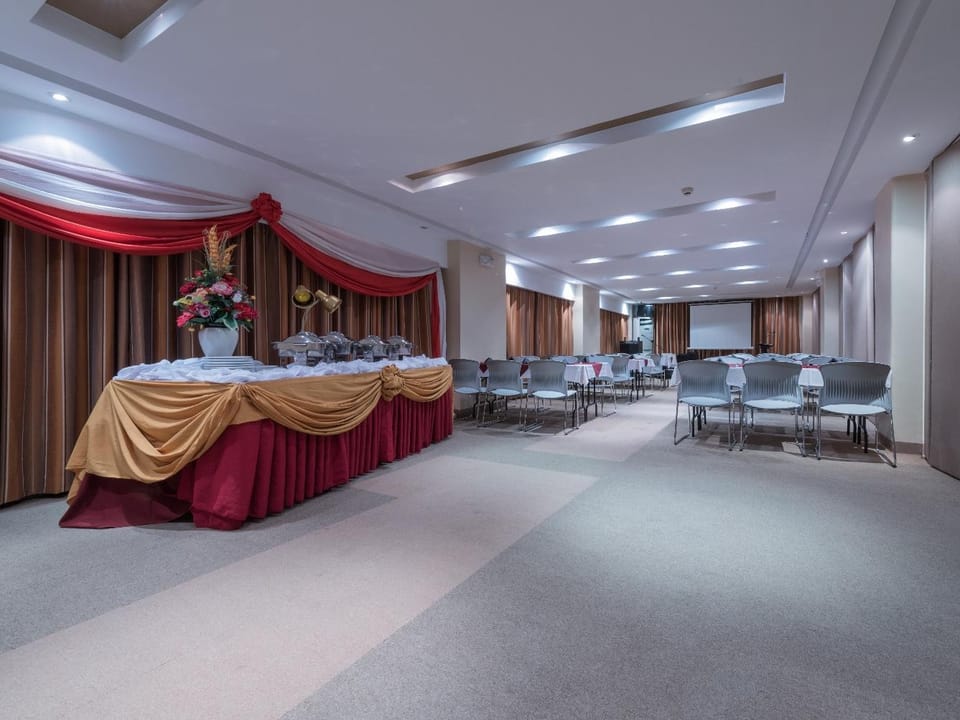 Court Meridian Hotel Hotel in Subic