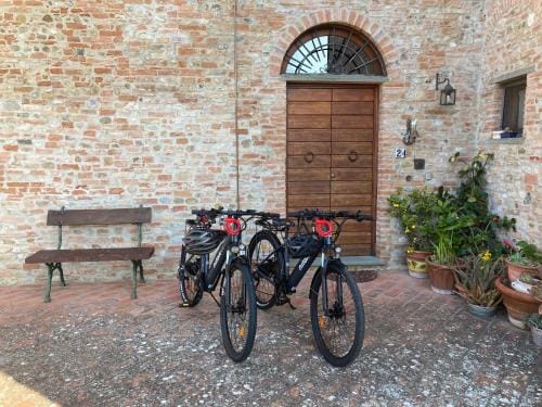 Podere Sanripoli Hotel in Tuscany