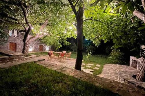 BUJTINA CAKULI, Rehove - ERSEKE Hotel in North Macedonia