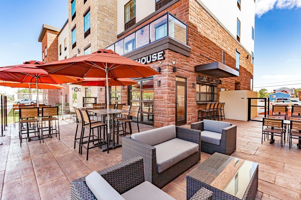 Cobblestone Hotel & Suites - Superior/Duluth Hotel in Superior