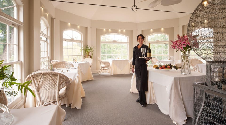 The Woodbridge Waterfront Rooms Hotel in New Norfolk