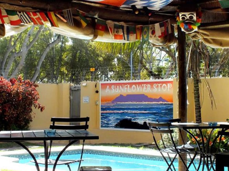 A Sunflower Stop Backpackers Hostel in Cape Town