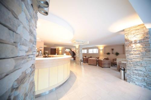 Hotel Corfu Hotel in Pineto