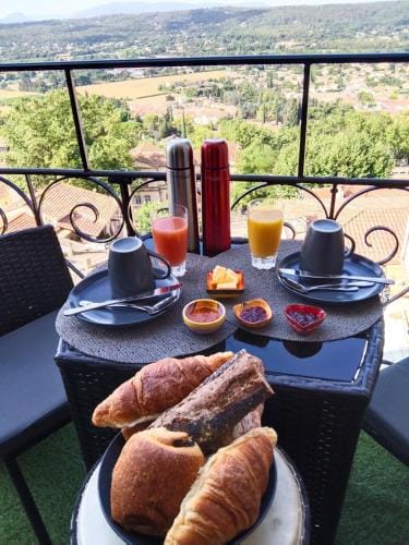 Lou calado Hotel in Fayence