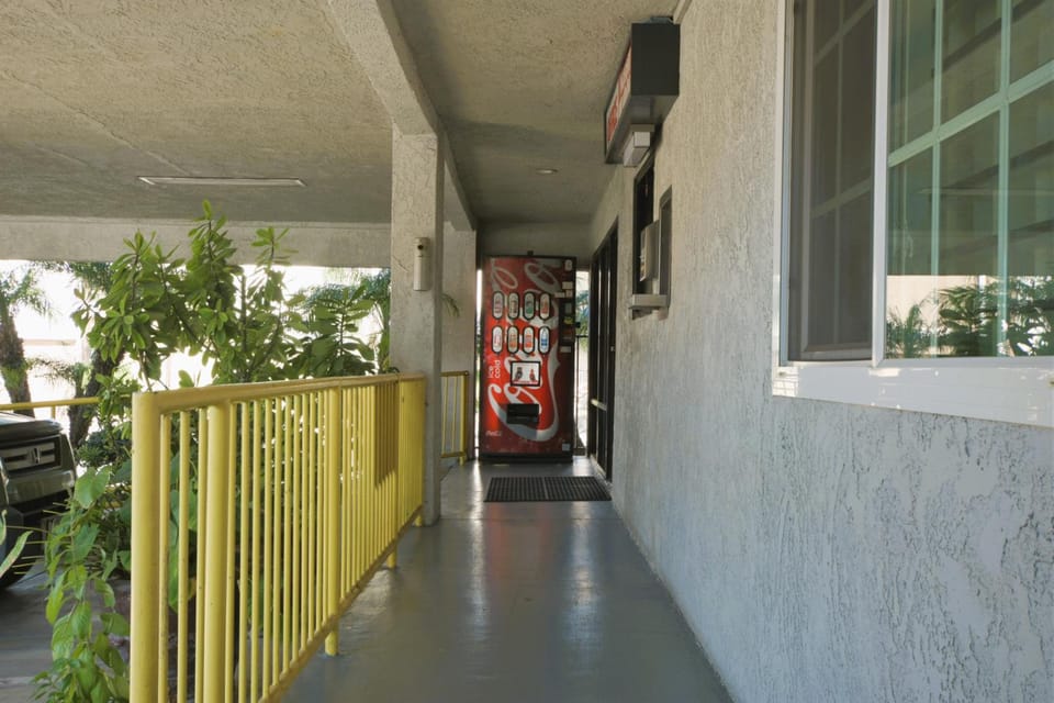 Welcome Inn Corona Motel in Corona