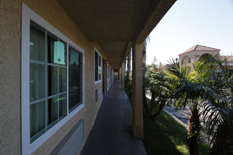 Welcome Inn Corona Motel in Corona