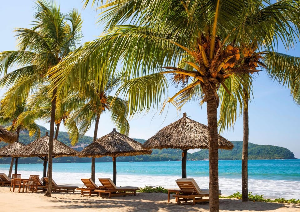 Thompson Zihuatanejo, A Beach Resort, by Hyatt Hotel in Zihuatanejo