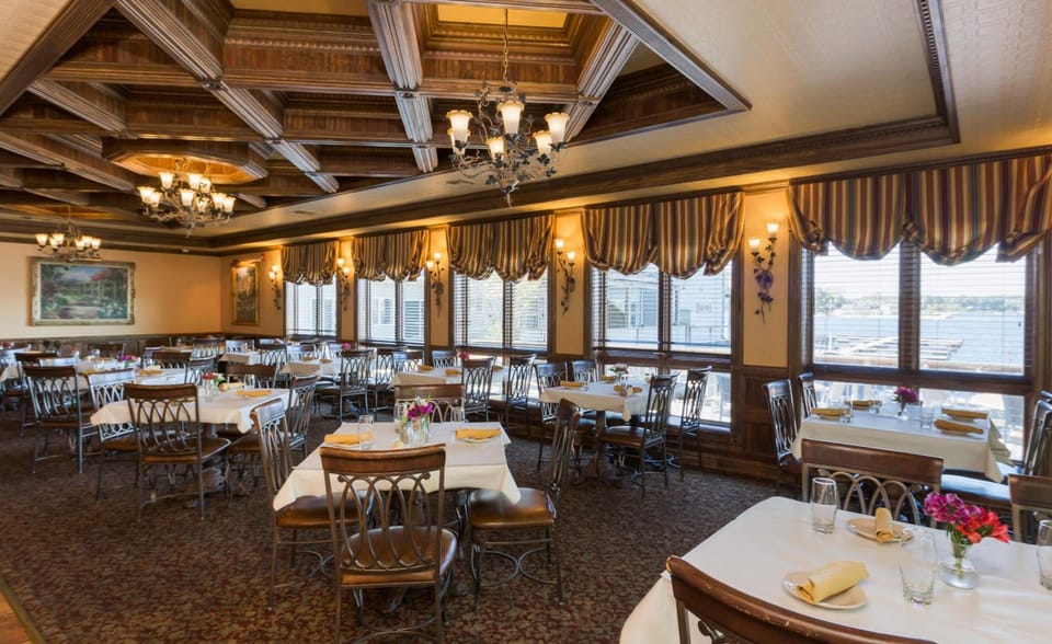 The Blue Heron Inn Hotel in La Porte