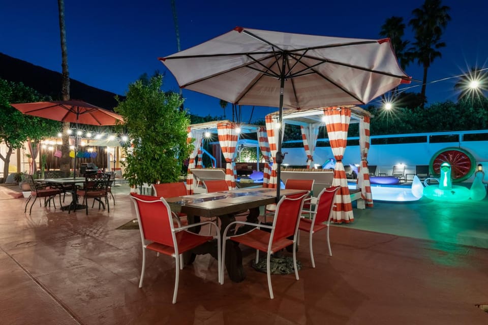 Float Palm Springs - Adults Only Hotel in Palm Springs