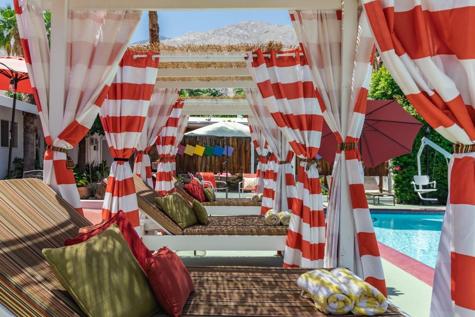 Float Palm Springs - Adults Only Hotel in Palm Springs