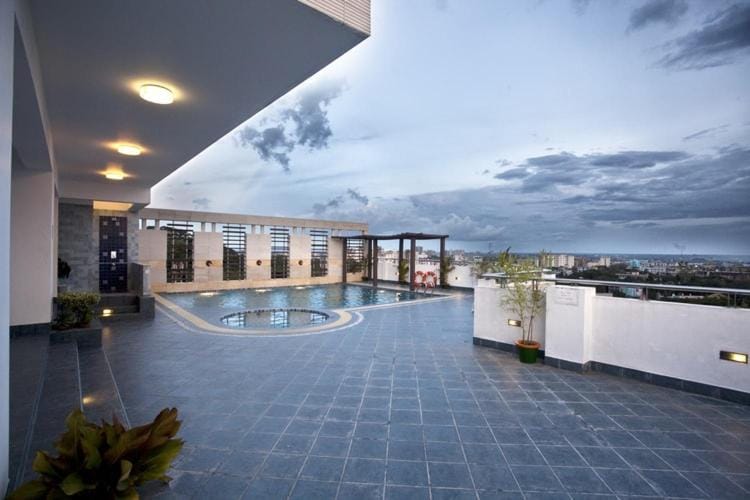 Swimming pool
