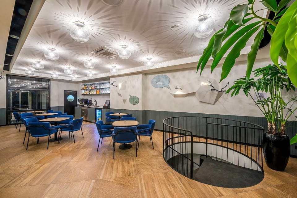 Bar/lounge