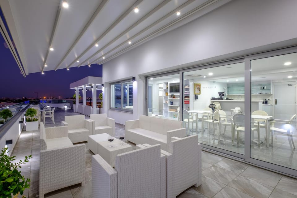 Art & Wine Boutique Hotel Apartment hotel in Larnaca