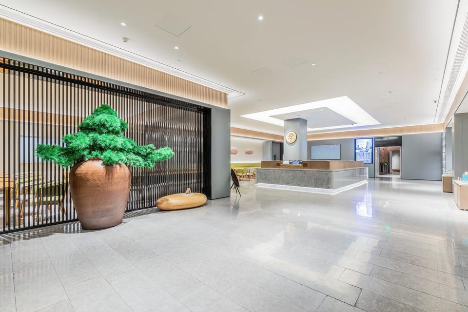 Ji Hotel Hangzhou West Lake Hubin Erqing Building Hotel in Hangzhou