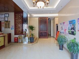 Baiyun Hotel (Fuyang Yintai store) Hotel in Hangzhou