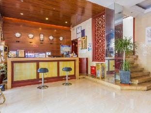 Baiyun Hotel (Fuyang Yintai store) Hotel in Hangzhou