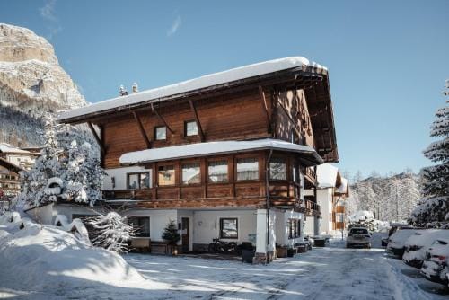 Residence Arche Noah - Colfosco Hotel in Trentino-South Tyrol