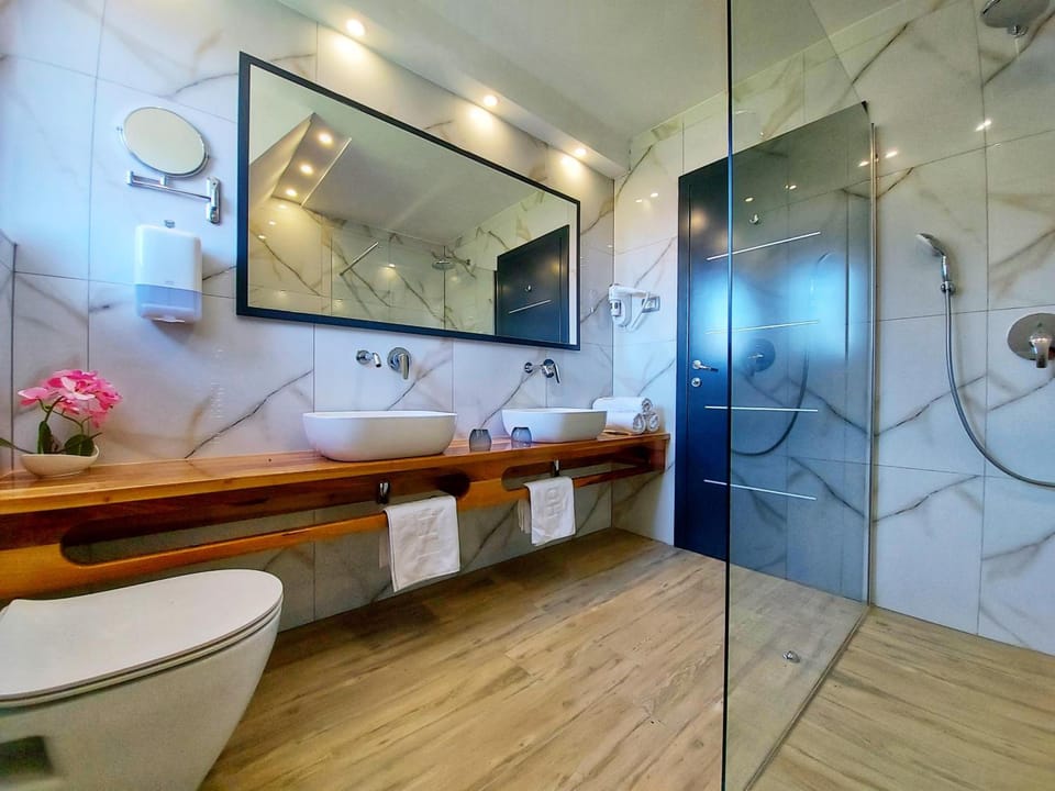 Etno Boutique Hotel in Jezerce