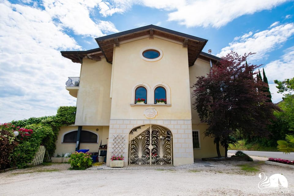 Feeling House Hotel in Salo