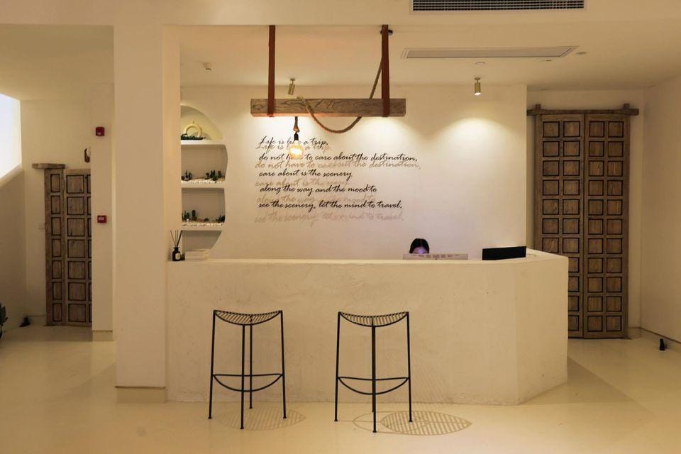 Orange white Vacation Homestay Hotel in China
