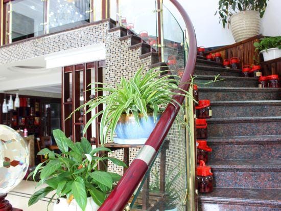 Old Village Chief Hostel Hotel in Zhejiang