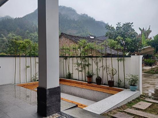 Danyan Liushui Guesthouse Hotel in Zhejiang