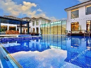 Yinyao Qinglu Hengdian Xingshu Hostel Hotel in Zhejiang