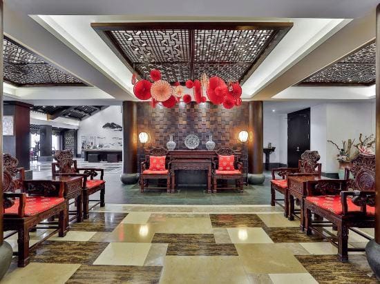 Luotong Jiuxing Fishing Village Hotel in Hangzhou