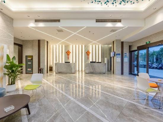 Superior Hotel (Wuhu University Town Store) Hotel in Nanjing