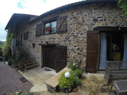 Ce Petit Chemin Hotel in Bourgogne-Franche-Comté
