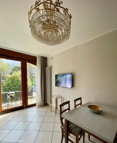 Residence Villa Margherita WITH POOL & HYDROMASSAGE Hotel in Cannobio