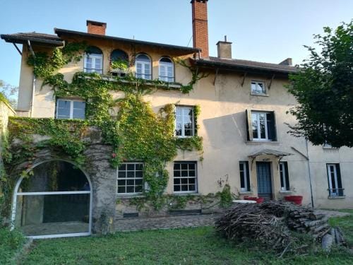 Le Clos des Soyeux Hotel in Auvergne-Rhône-Alpes