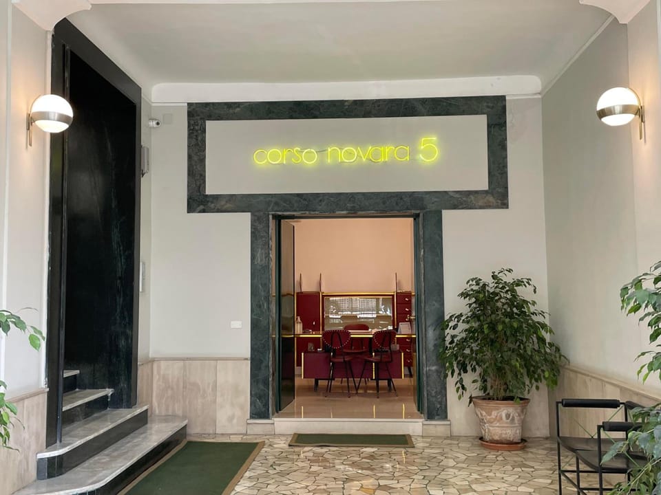 Corso Novara 5 Design Apartments Hotel in Naples